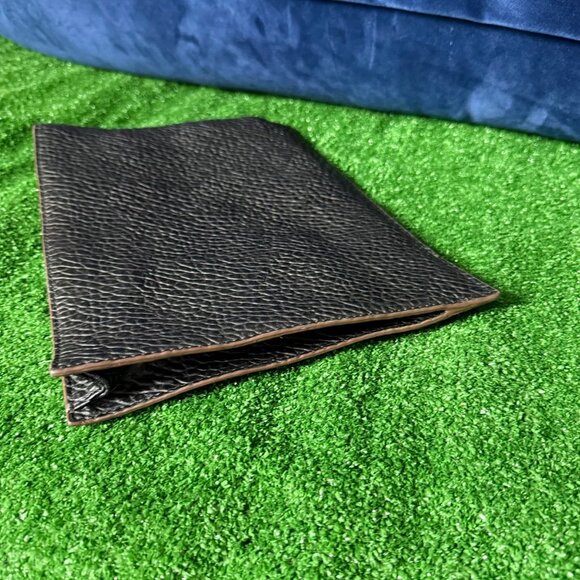 Punchcase by Leslie Hsu Black Pebbled Leather Clutch Handbag w/ Skull Design - Picture 8 of 12